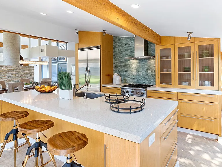 6225 Frondosa Dr — Photo 14