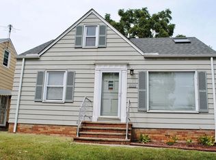 13102 Highlandview Ave, Cleveland, OH