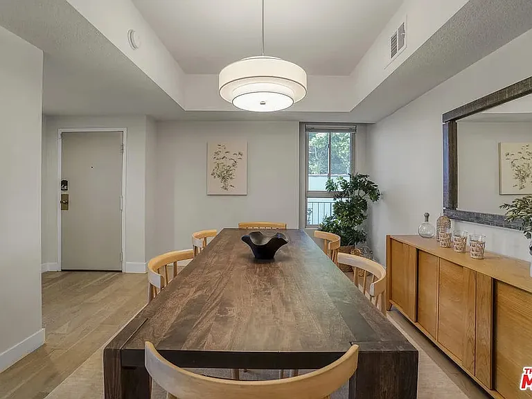 166 S Hayworth Ave #201 — Photo 13
