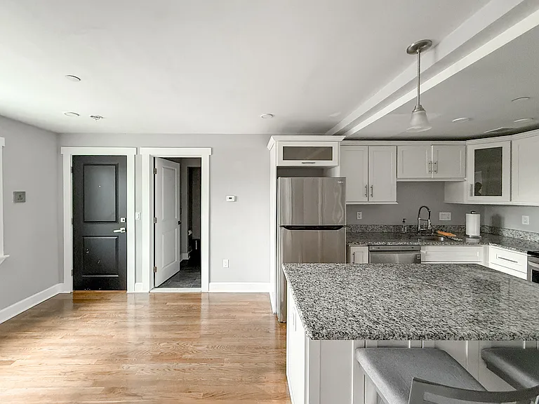 468 Salem St #2 — Photo 15