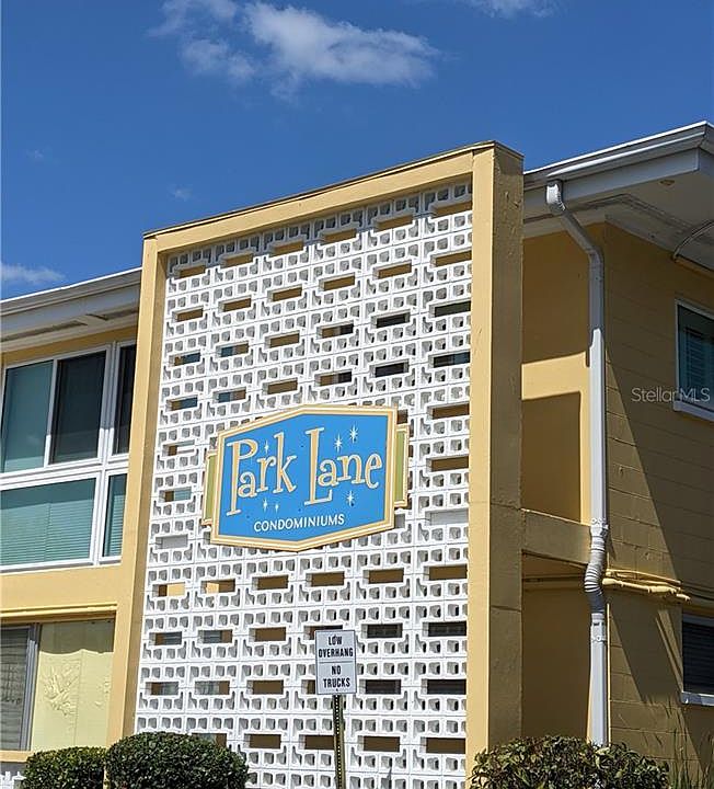 1st image of 2155 Wood St APT A17