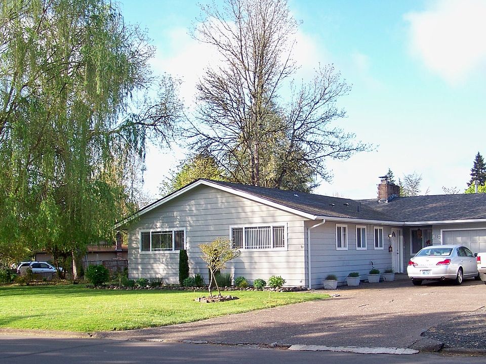 1st image of 193 NE 17th Ave