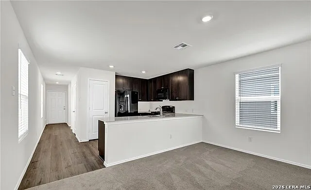 231 Gabbro Gdns — Photo 4