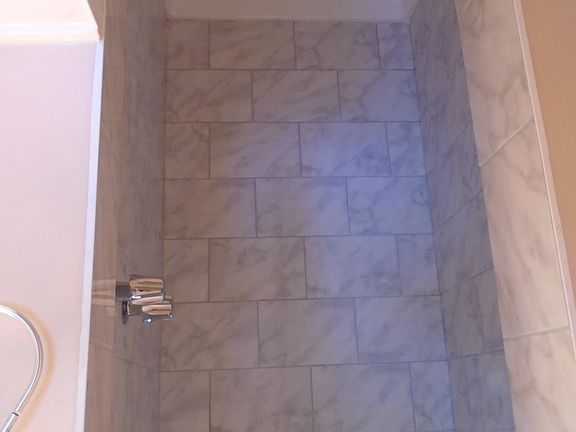 2nd image of 3401 Gaviota Ave APT B
