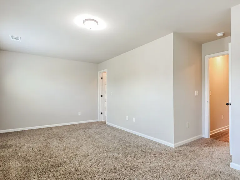 1871 Simmons Ln — Photo 11