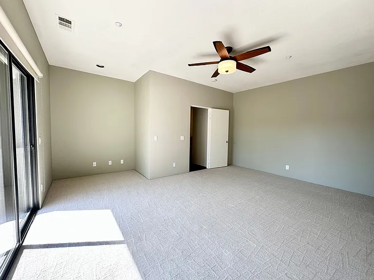 1518 E Baristo Rd — Photo 27