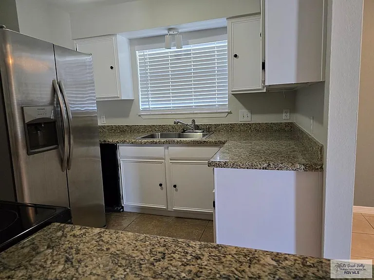 2515 El Dorado Ave — Photo 9
