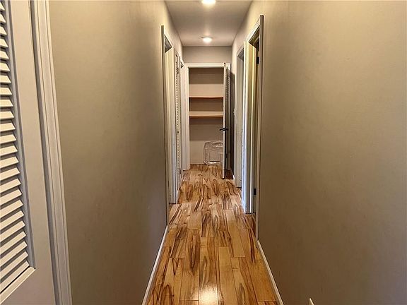 5th image of 61 West St