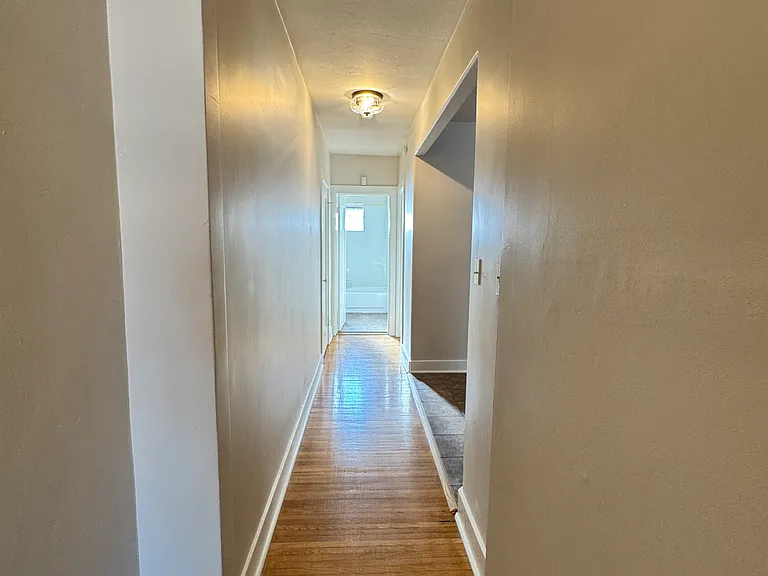 2101 Hillcrest Dr — Photo 21