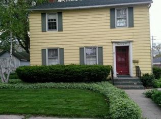 121 S Governor St, Sycamore, IL 60178