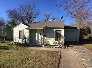 5036 Cedarhill Rd, Fort Worth, TX 76116