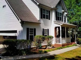 658 Lake Cove Dr, Hampton, GA 30228