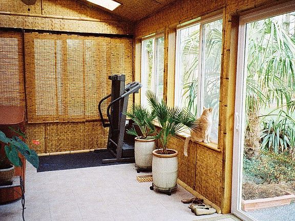 14 x 17 Sunroom with tile floor