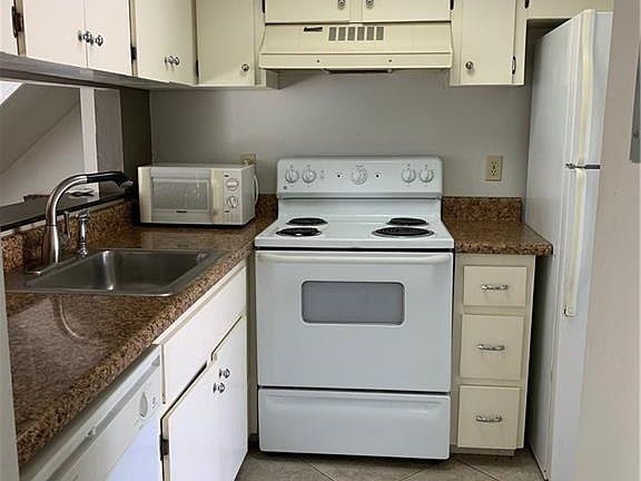 5th image of 3364 Alouette Cir APT 3