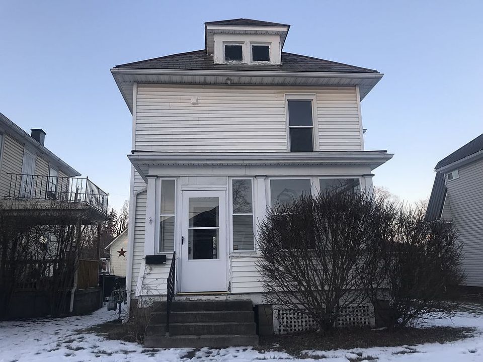 1st image of 103 Oak St