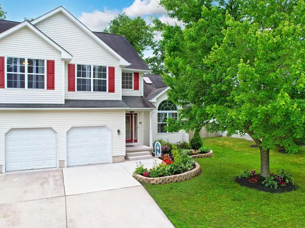 24 Irish Ln, Galloway, NJ 08205