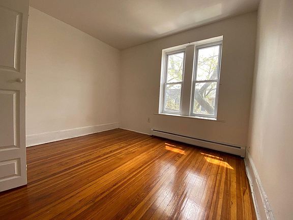 2nd image of 12 Bond St APT 8