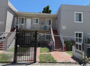 172 NW 12th St APT 1, Miami, FL 33136