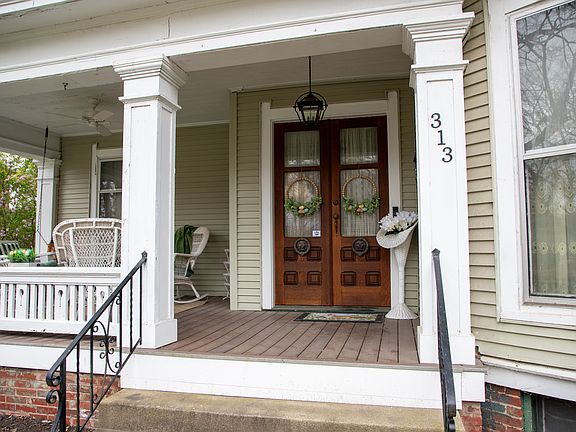 3rd image of 313 E Wabash Ave
