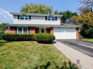 1109 Cardinal Ln, Naperville, IL 60540