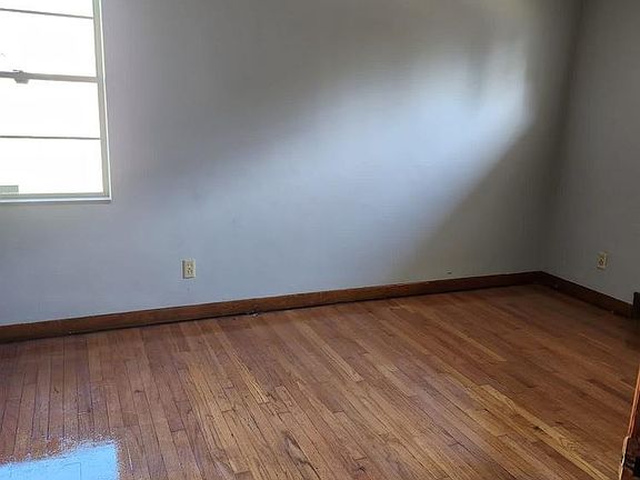 4th image of 3706 Oregon Ave