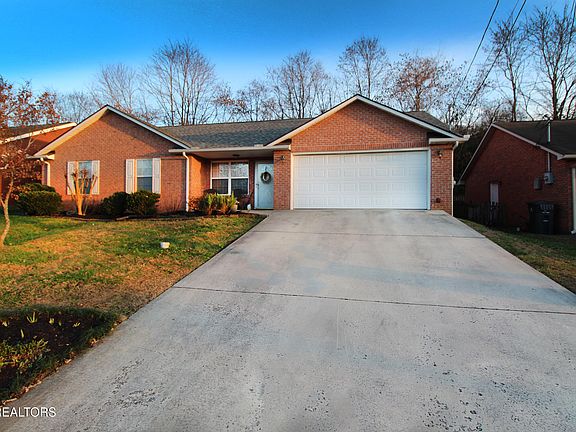 2nd image of 1832 Tillery Square Ln