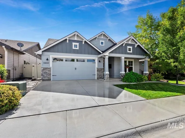 10257 W Cultis Bay St, Garden City, ID 83714