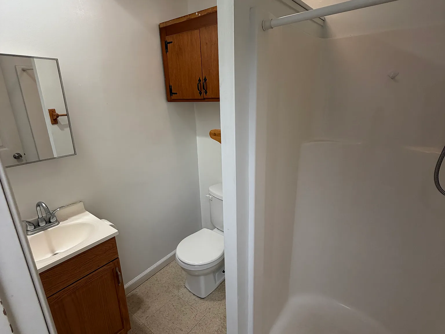 Studio, $650 — Photo 2