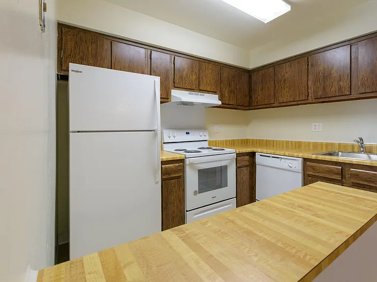4067 Harbour Dr — Photo 5