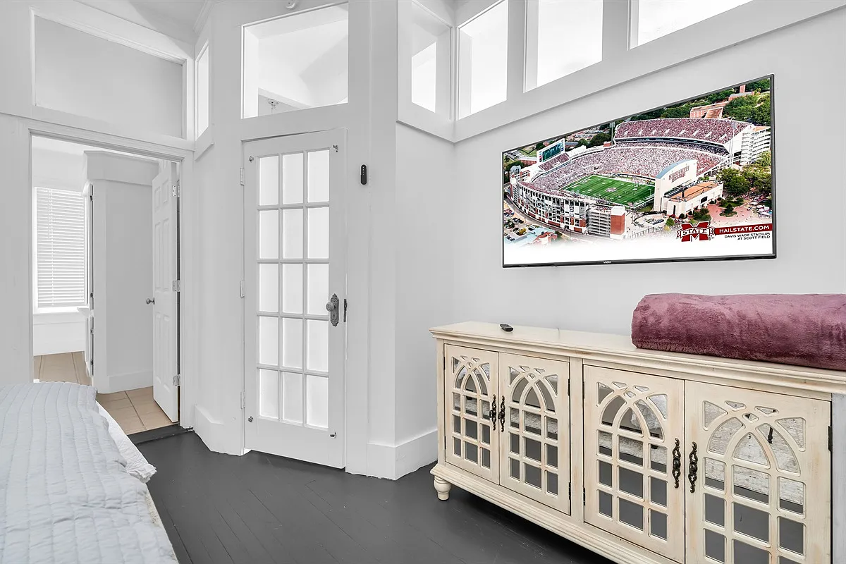 2 bed, 2.5 bath, $3,000 — Photo 2