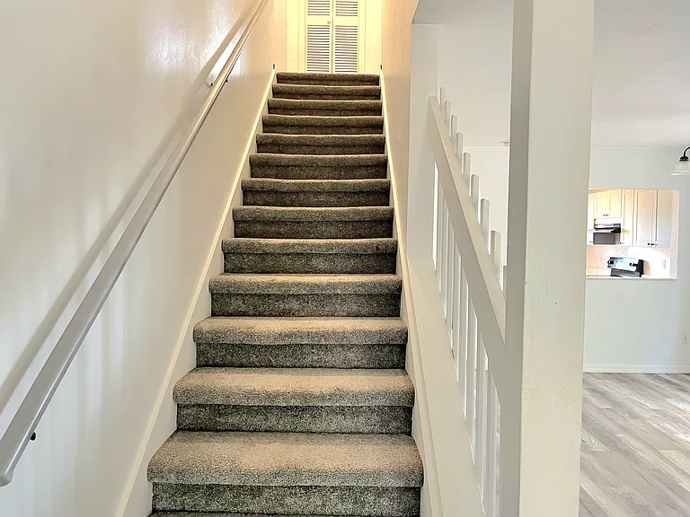 4717 SW 69th Ter — Photo 25