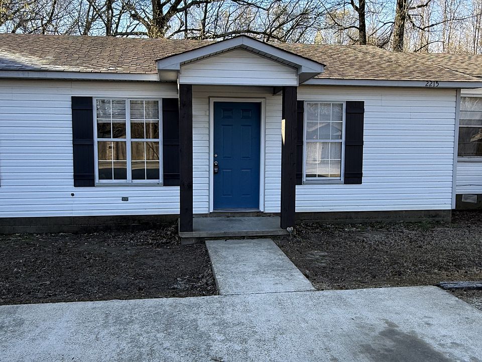 1st image of 2215 Hurst Ln #B