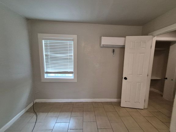 5th image of 115 Caldwell St #7