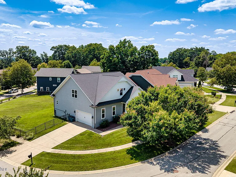 825 Artisan Pkwy — Photo 86