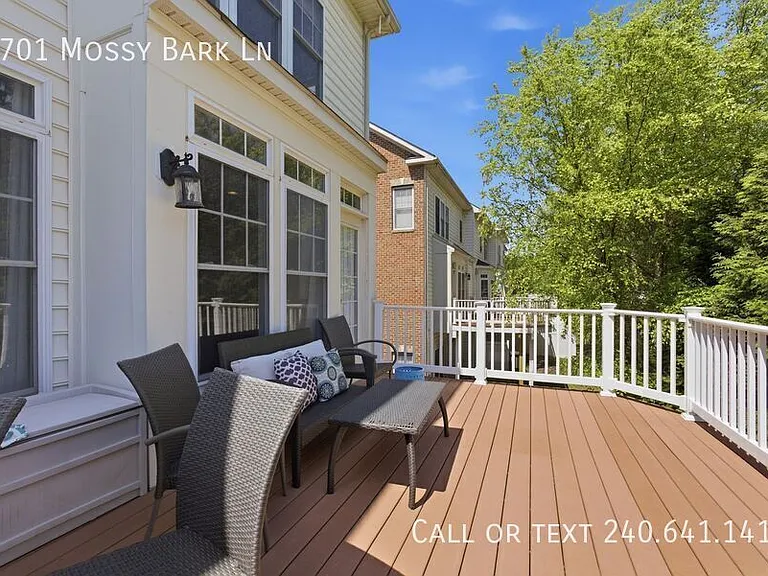9701 Mossy Bark Ln — Photo 18