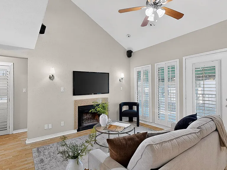 3105 San Jacinto St #306 — Photo 13