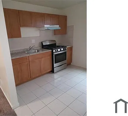 2049 Austin St — Photo 5