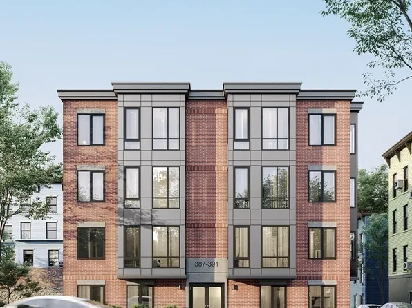 389 Sumner St #Penthouse 401, Boston, MA 02128