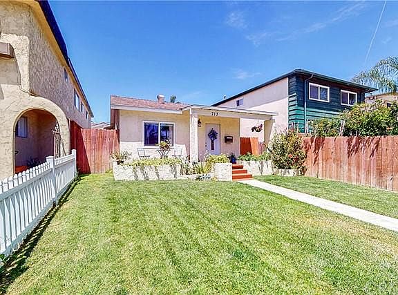 5th image of 713 Amapola Ave
