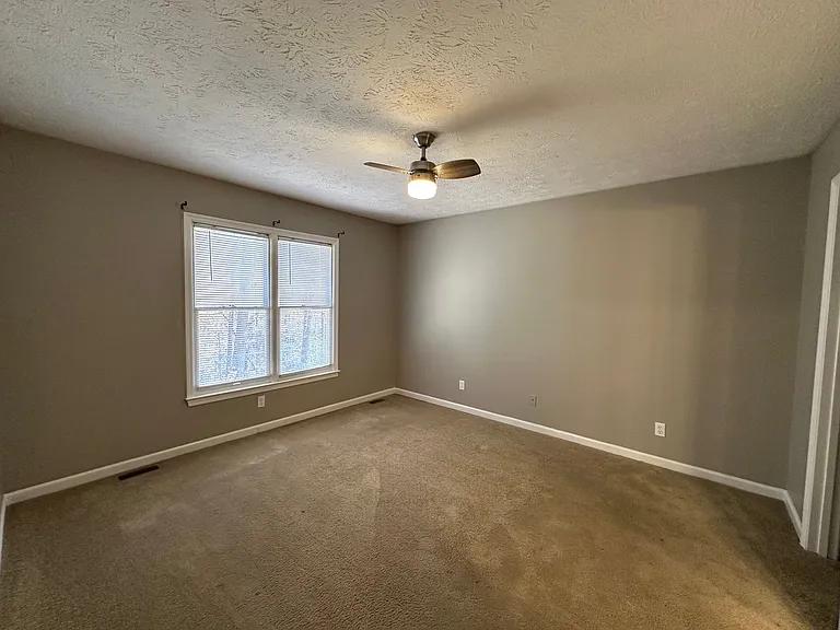 2678 Rivercliff Rd — Photo 14