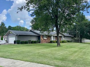 1402 E Cleveland St, West Frankfort, IL 62896