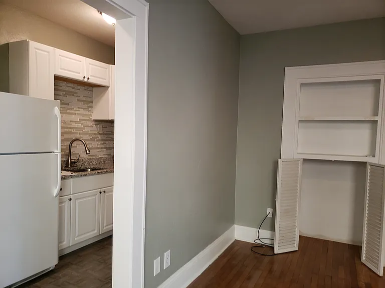 1914 W Dekle Ave #4 — Photo 6