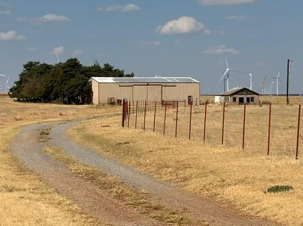 23165 E 1020th Rd Lot 1, Clinton, OK 73601