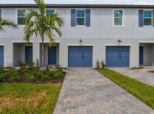 5711 Tripoli Dr, Palmetto, FL 34221