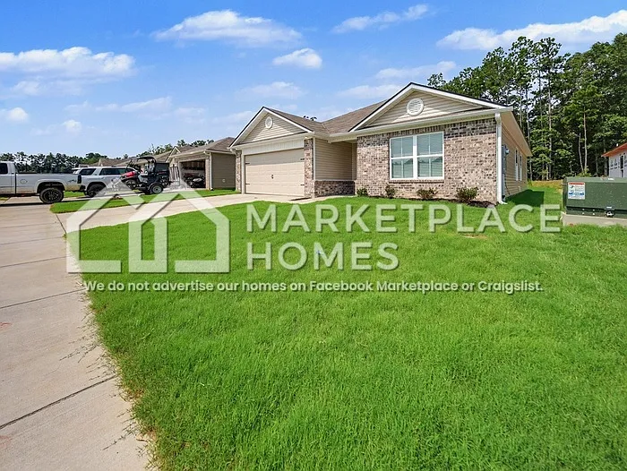 3 bed, 2.0 bath, 1355 sqft, $1,595 — Photo 2