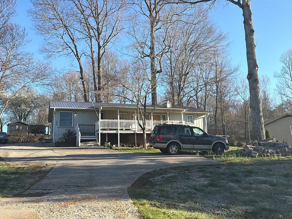 1st image of 900 Cat Creek Rd