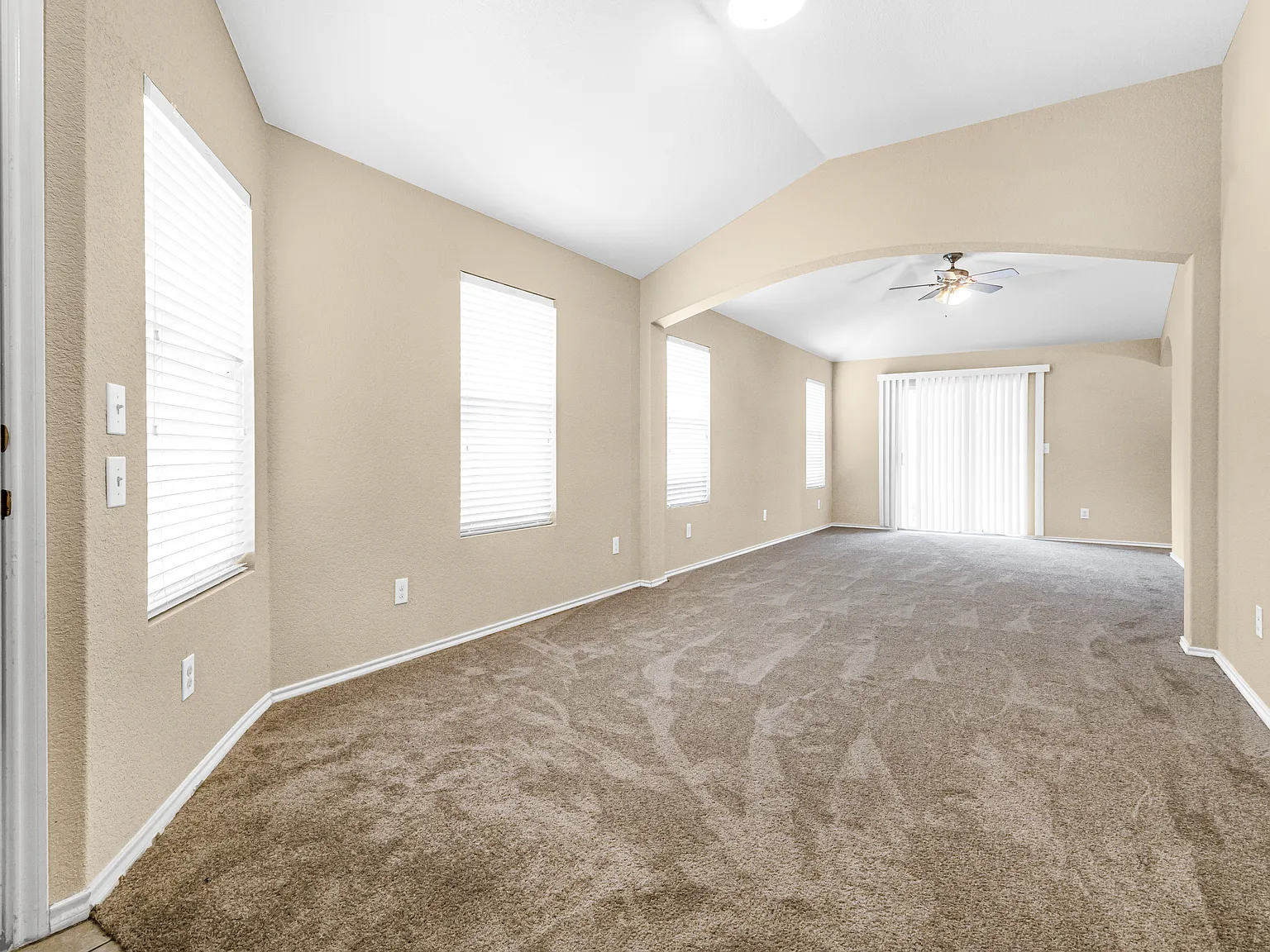 3 bed, 1459 sqft, $1,650 — Photo 4