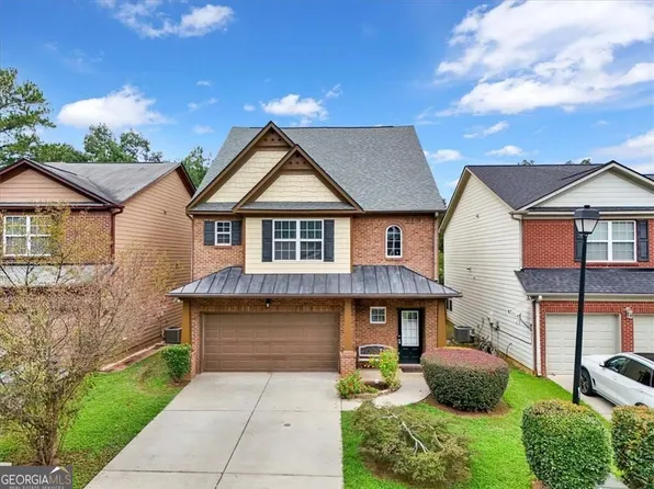 3700 Lakeside Walk Dr NW, Lilburn, GA 30047
