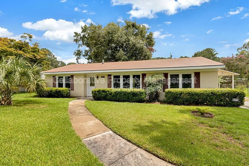 3 bed, 2.0 bath, 1508 sqft, $2,080 — Photo 1