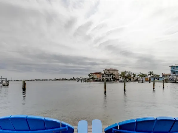 16018 5th St E, Redington Beach, FL 33708